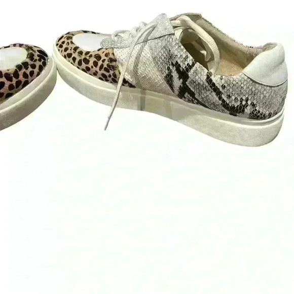 Vaneli Sport Shoes Womens 10M Yarol Multi Snake Animal Print Pony Hair Sneakers - Picture 5 of 7